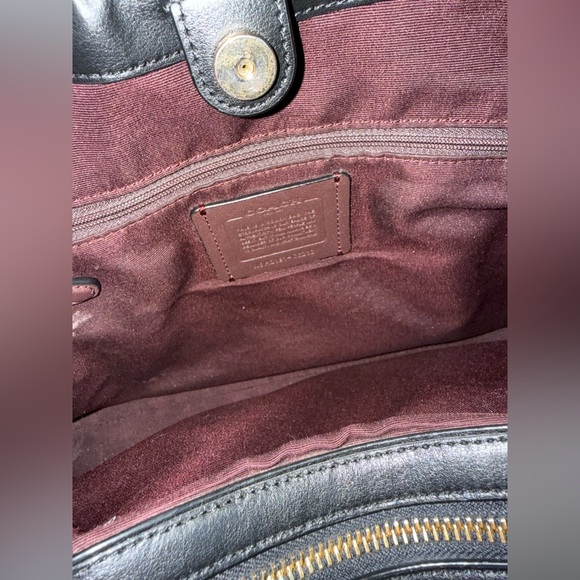 Coach Brown Signature Canvas Shoulder Bag with Gold Hardware - Picture 5 of 8